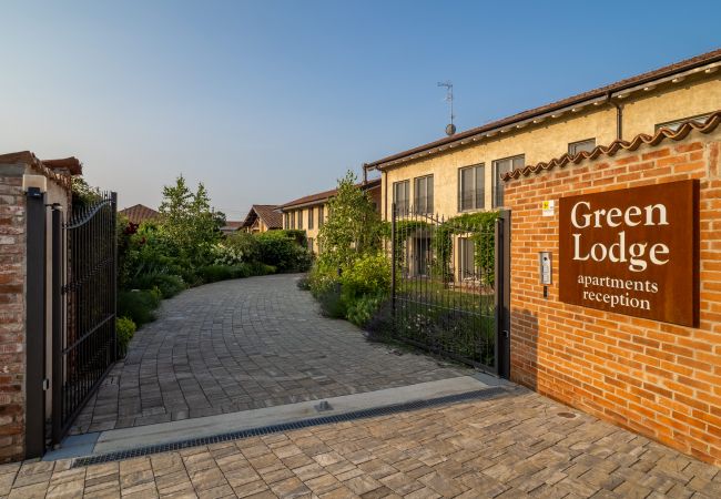 Appartamento a Cressa - Green Lodge - Apartment 3 - 1 BR, 1 BATH Appartamento a Cressa - Green Lodge - Apartment 3 - 1 BR, 1 BATH
