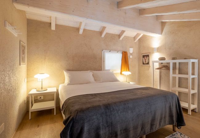 Appartamento a Cressa - Green Lodge - Apartment 6 - 1 BR, 1 BATH Appartamento a Cressa - Green Lodge - Apartment 6 - 1 BR, 1 BATH