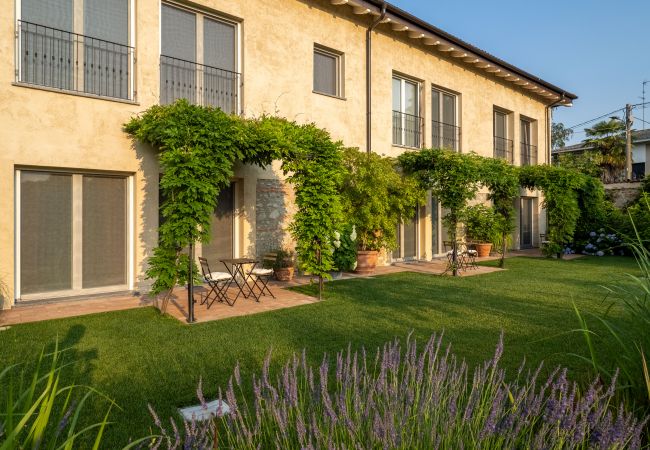 Appartamento a Cressa - Green Lodge - Apartment 7 - 2 BR, 2 BATH Appartamento a Cressa - Green Lodge - Apartment 7 - 2 BR, 2 BATH